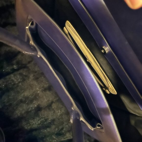 EUC Henri Bendel Large A-List Flap Satchel Gorgeous Purple/Blue - Picture 7 of 7